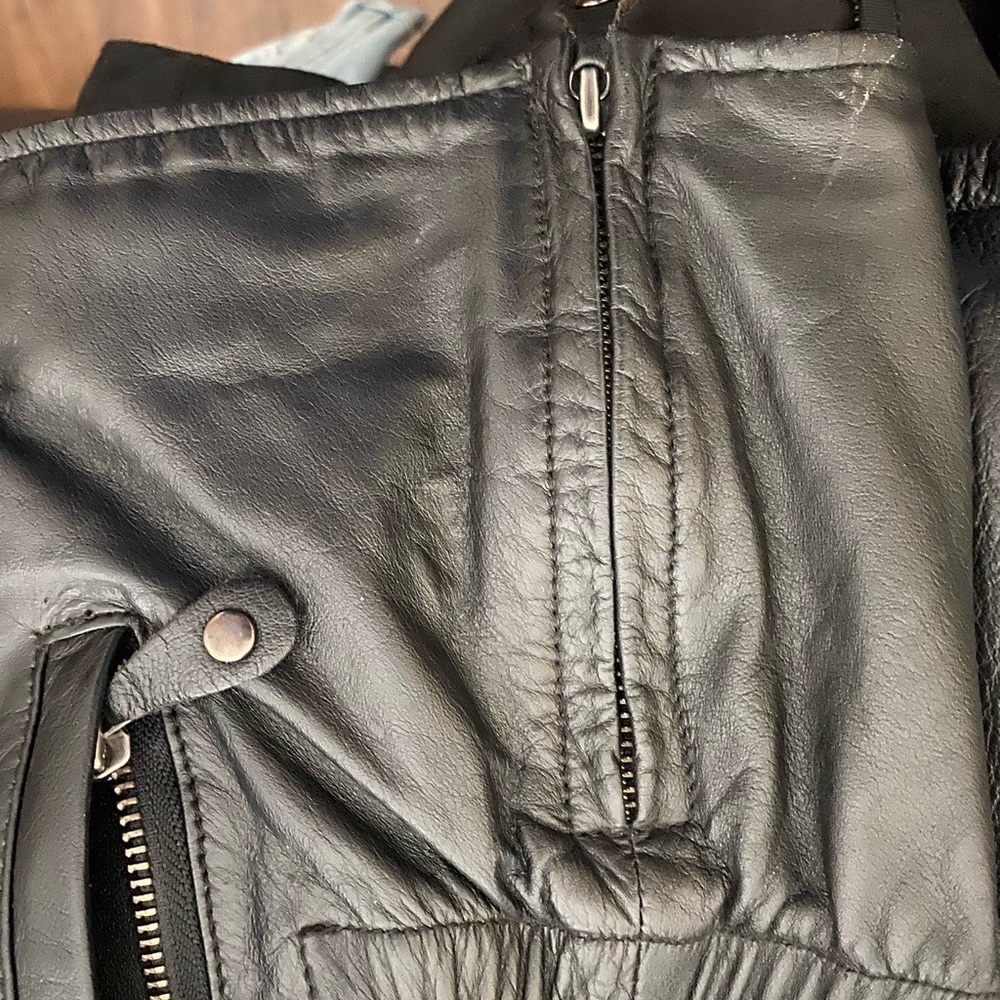 Vintage Harley Davidson Women’s Leather Jacket​​​​​​​​​ - Picture 10 of 13